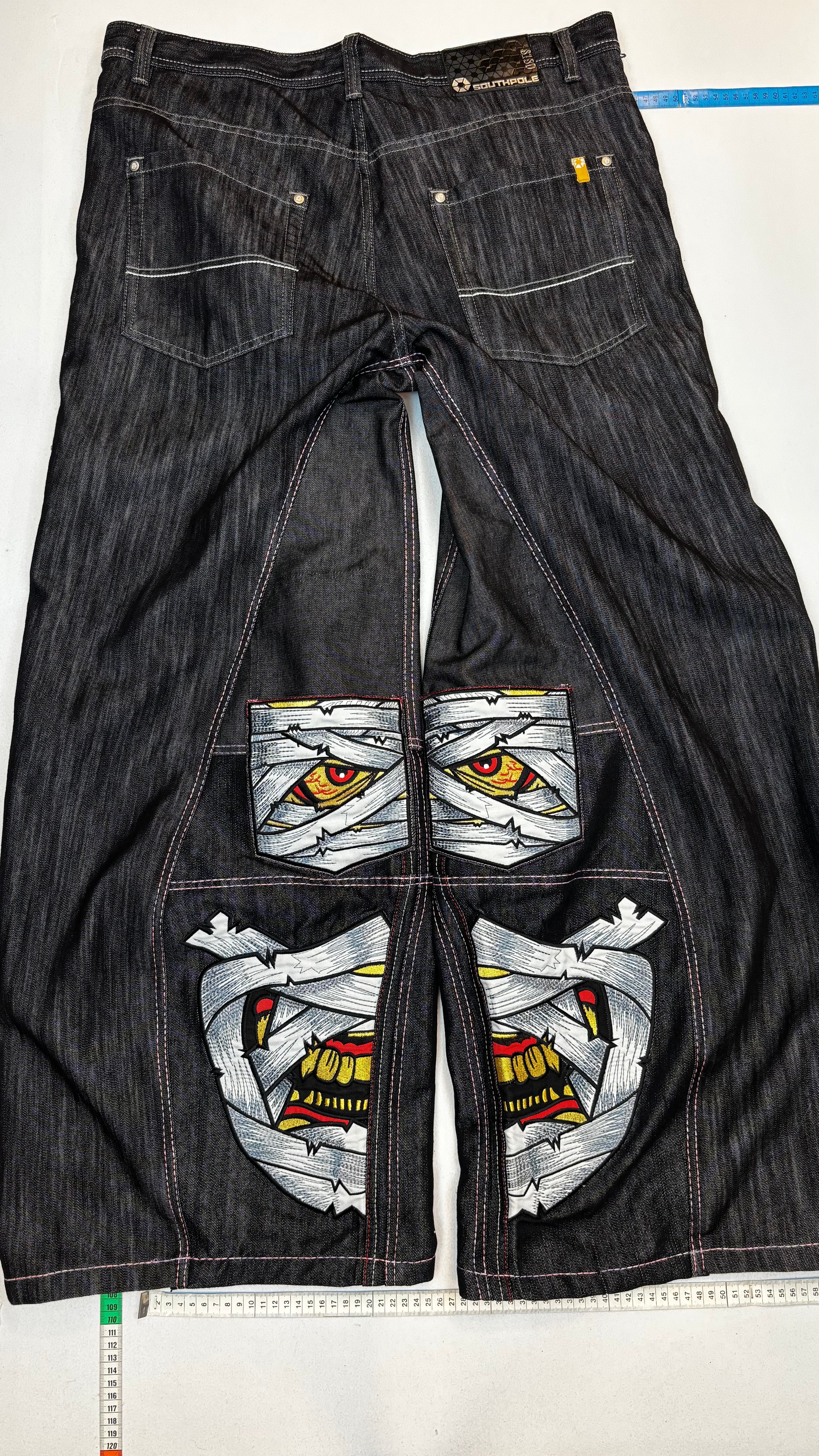 Baggy jeans