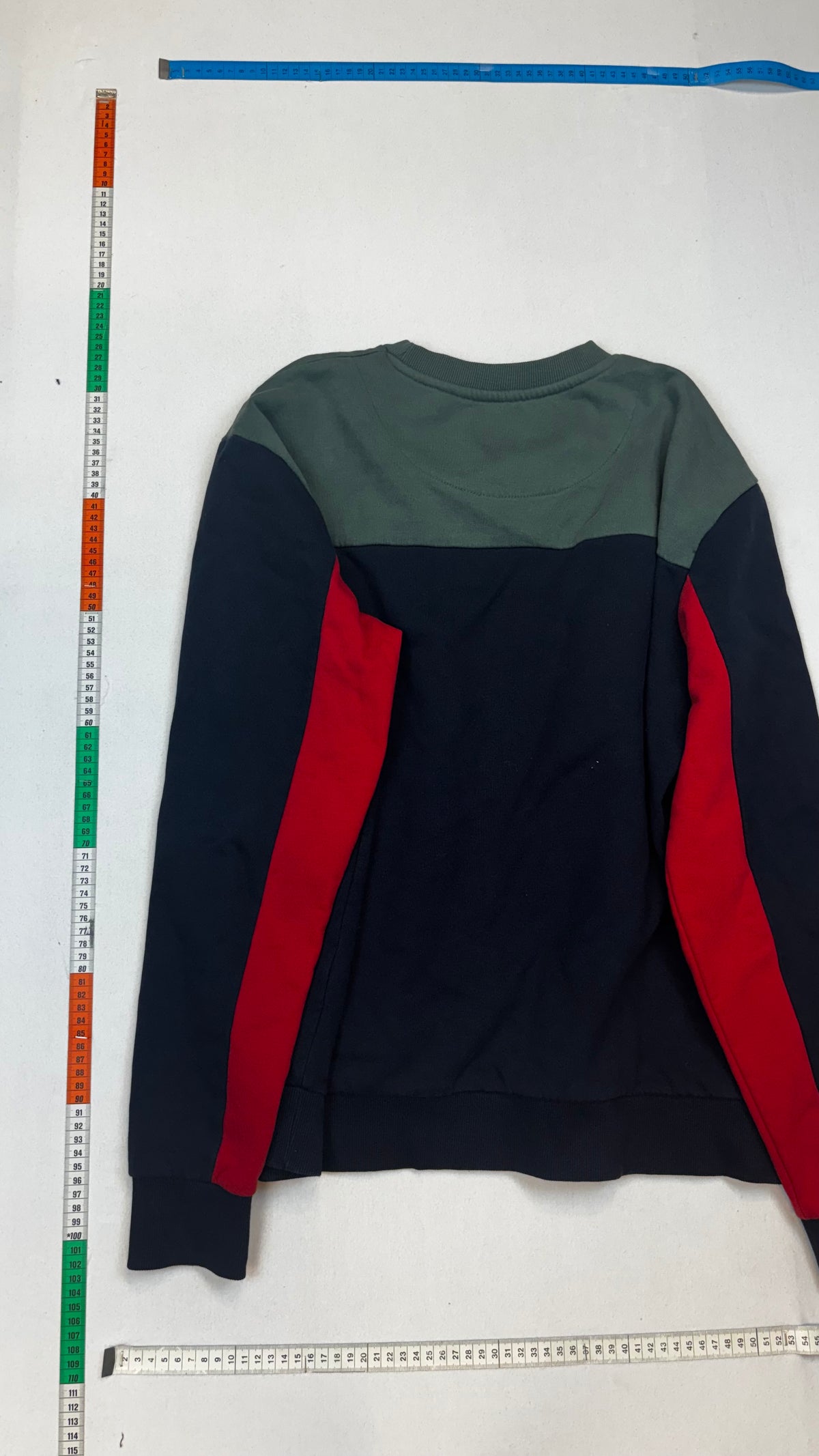 Karl kani sweater