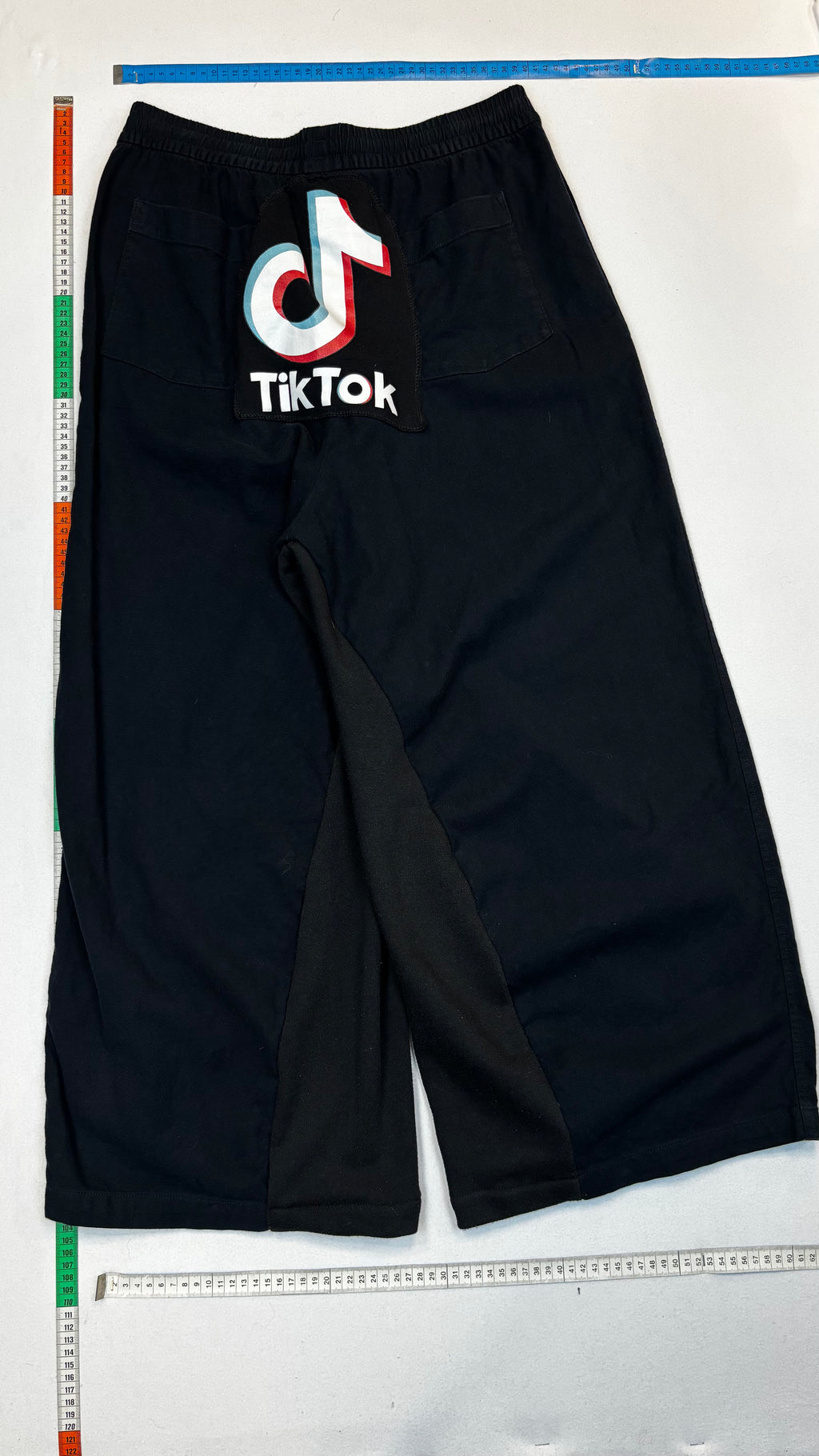 Tik tok joggers
