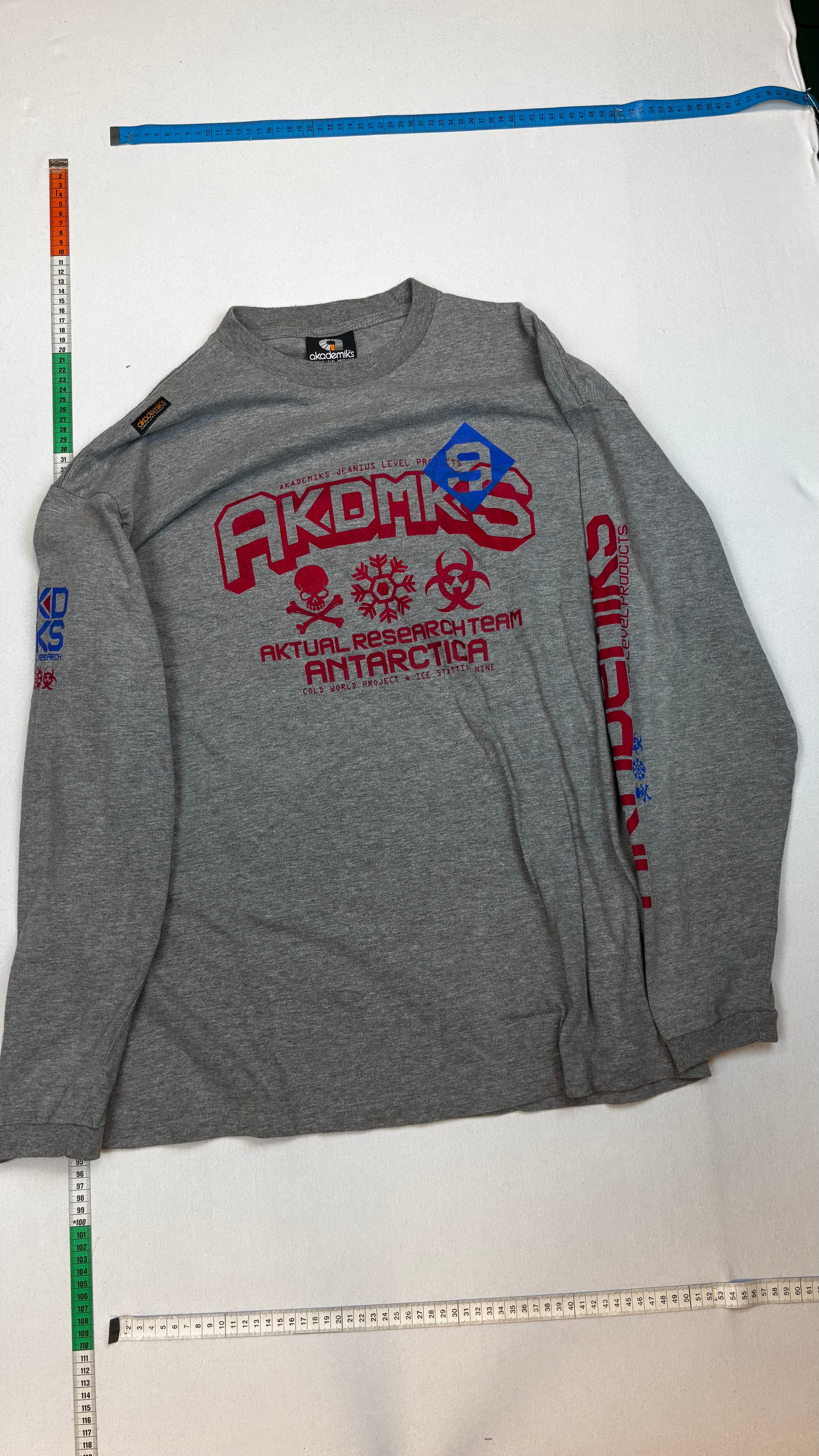 Akademiks long sleeve