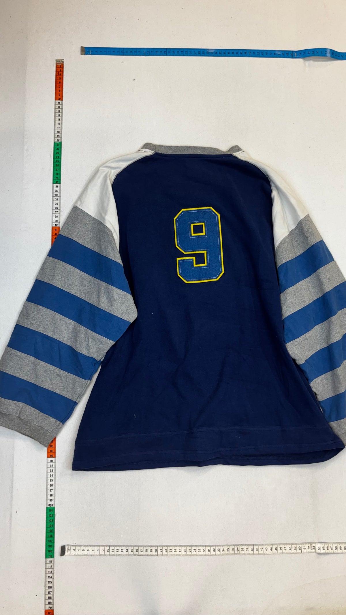 akademiks longsleeve