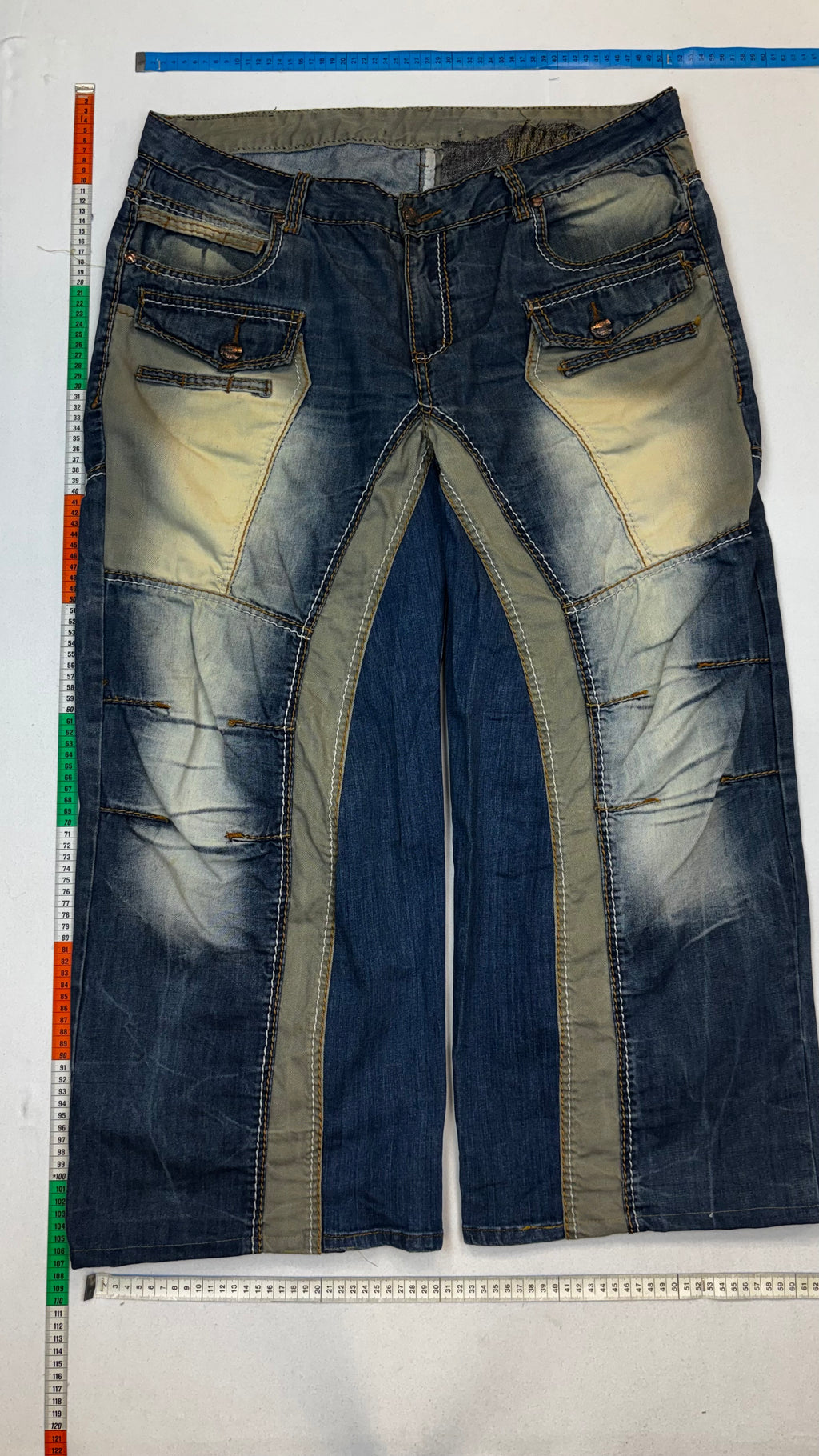 Baggy jeans