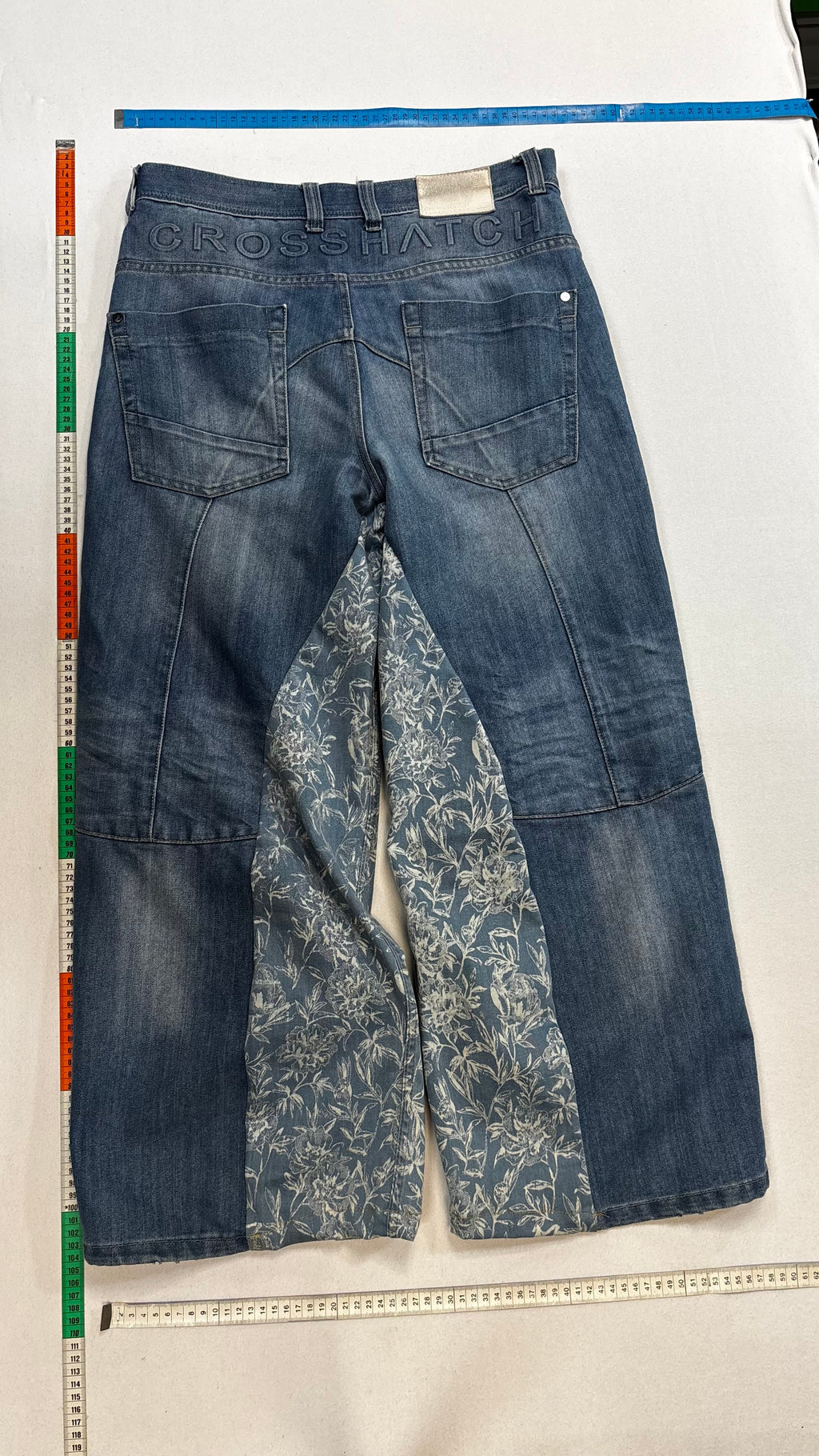 Croshatch baggy jeans