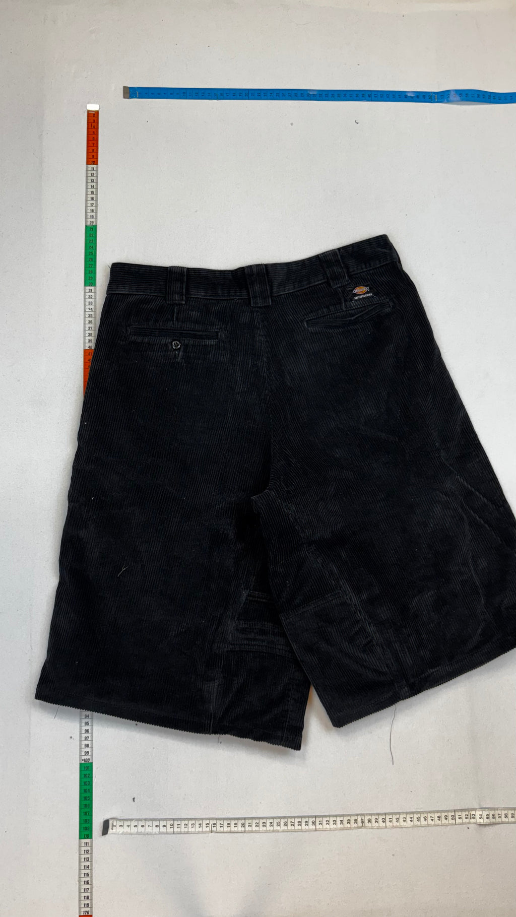 Corduroy baggy shorts