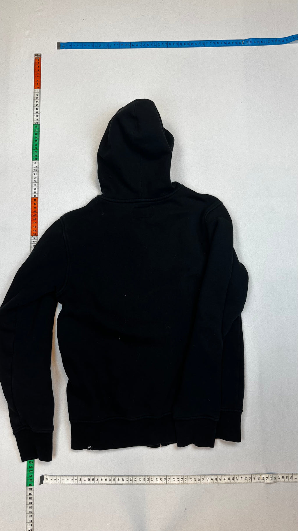 Etnies zip up