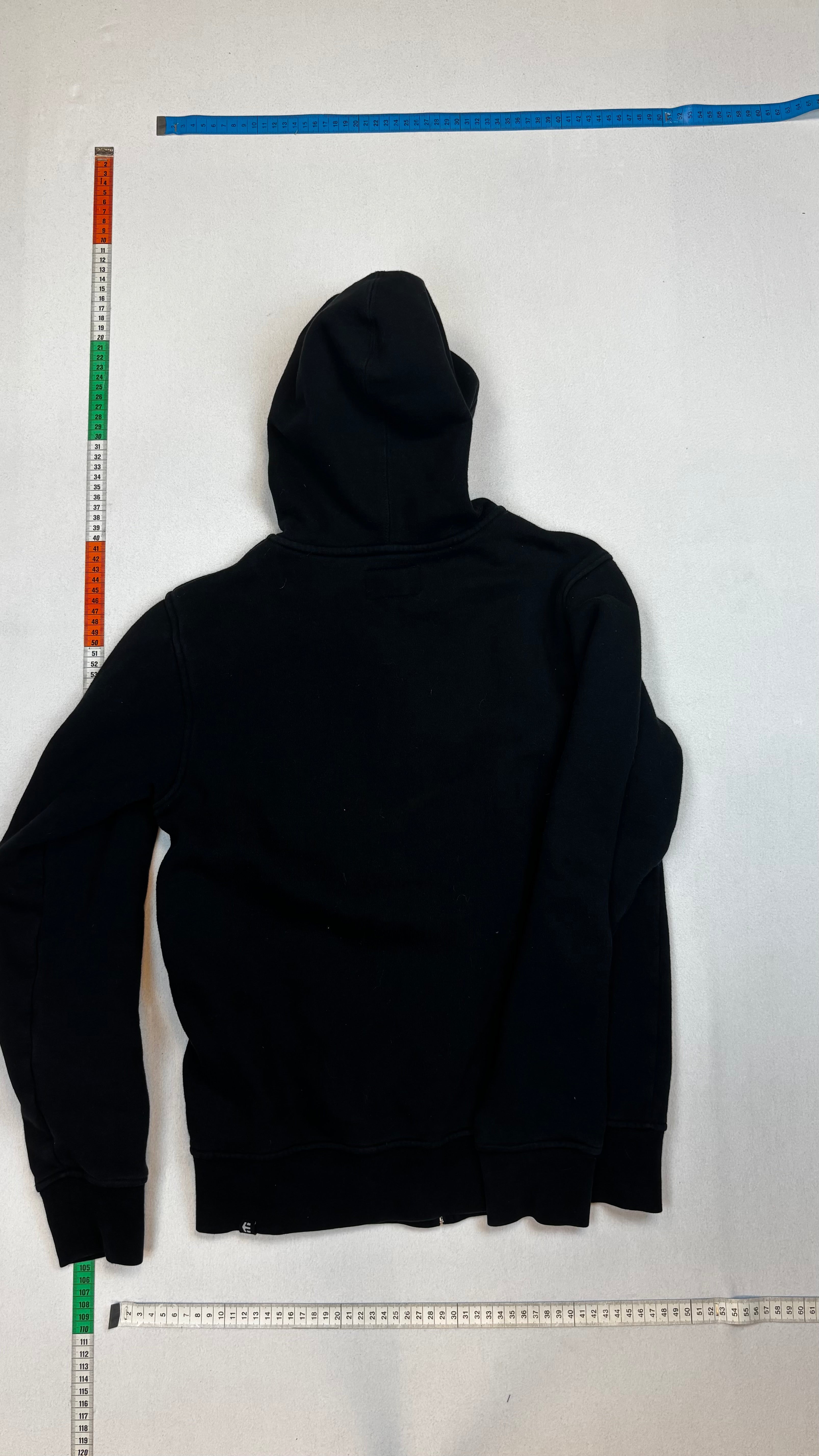 Etnies zip up
