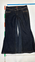 Black trumpet jeans