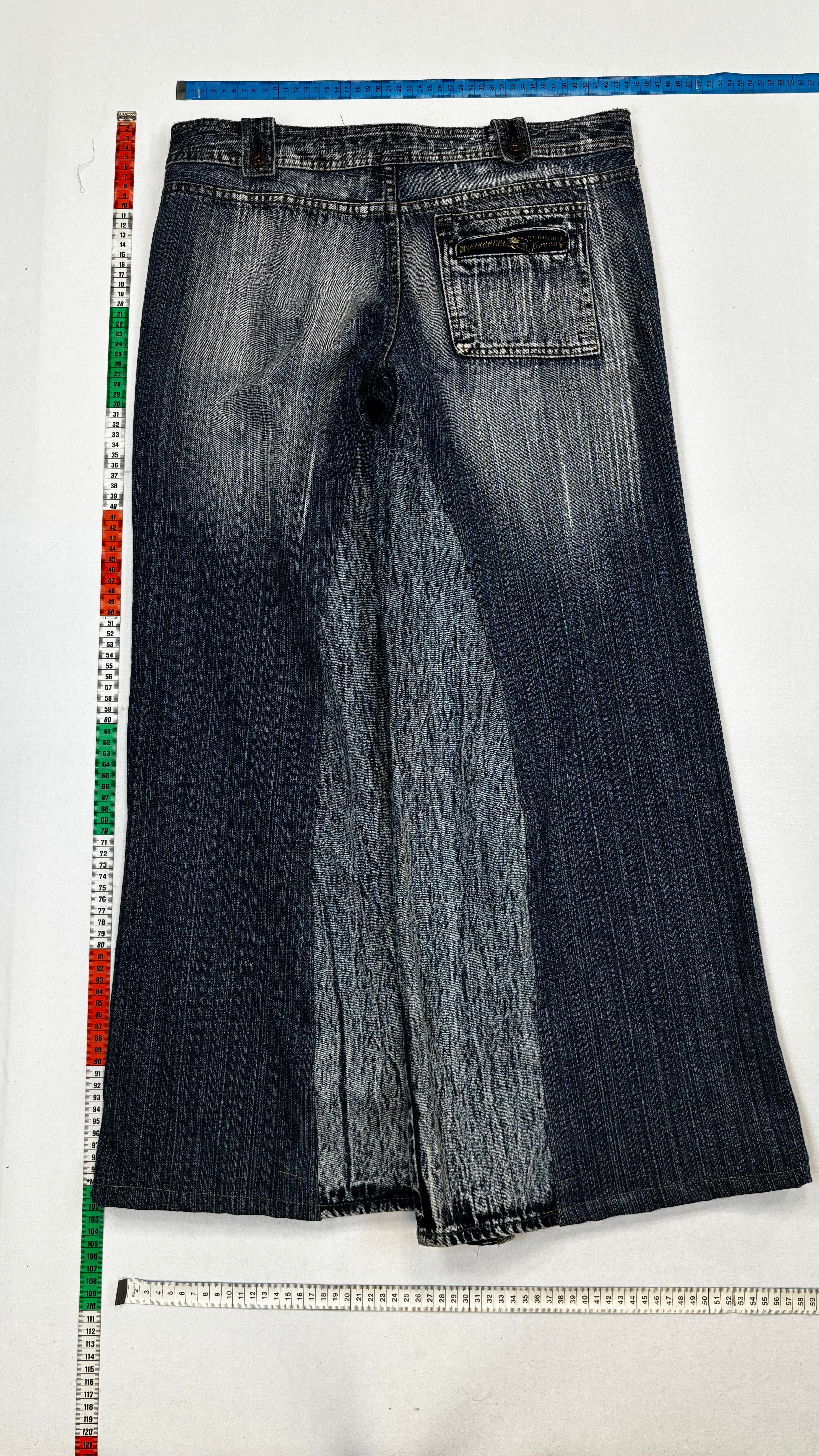 Baggy jeans