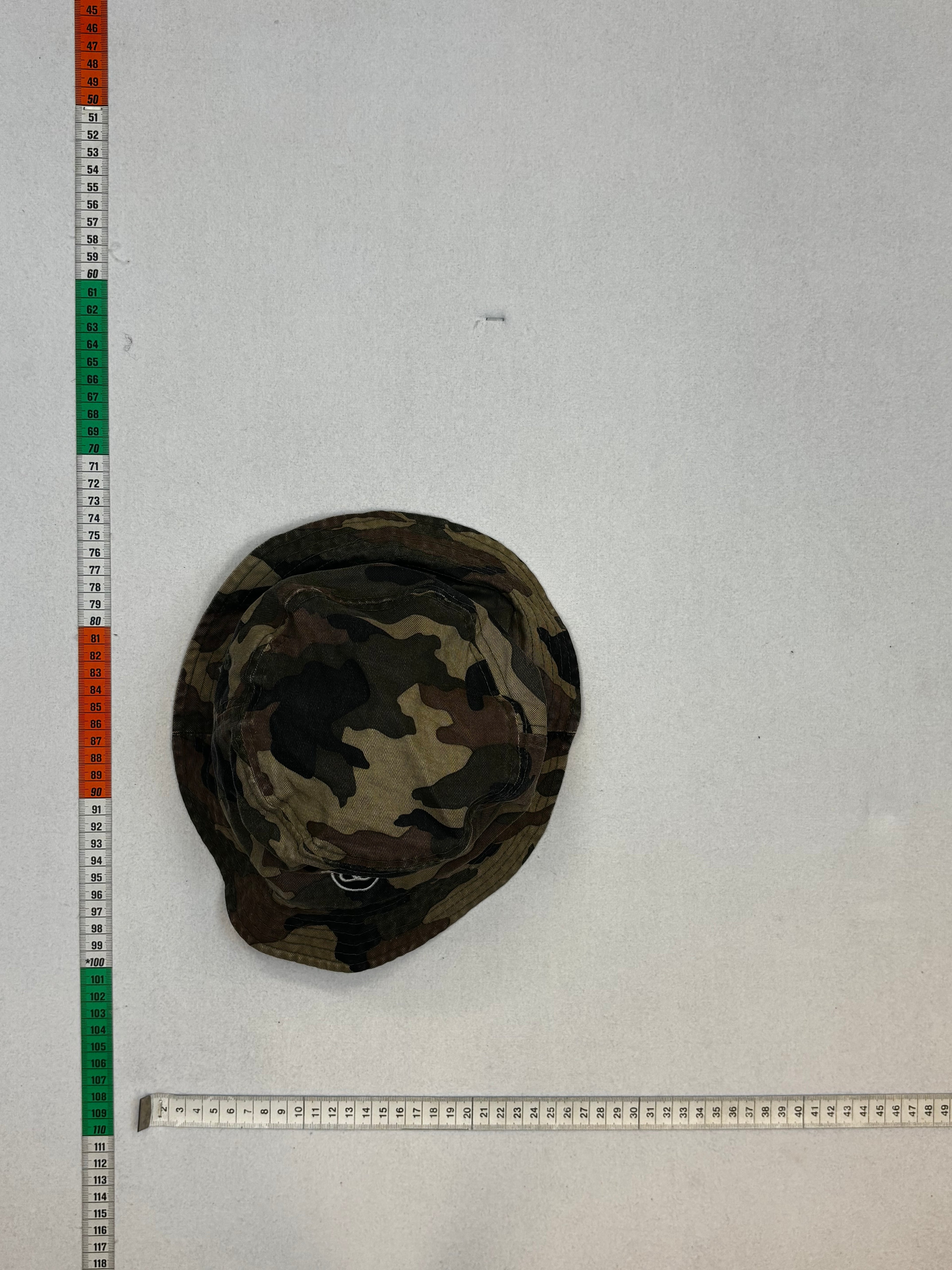 Stussy camo buckethat