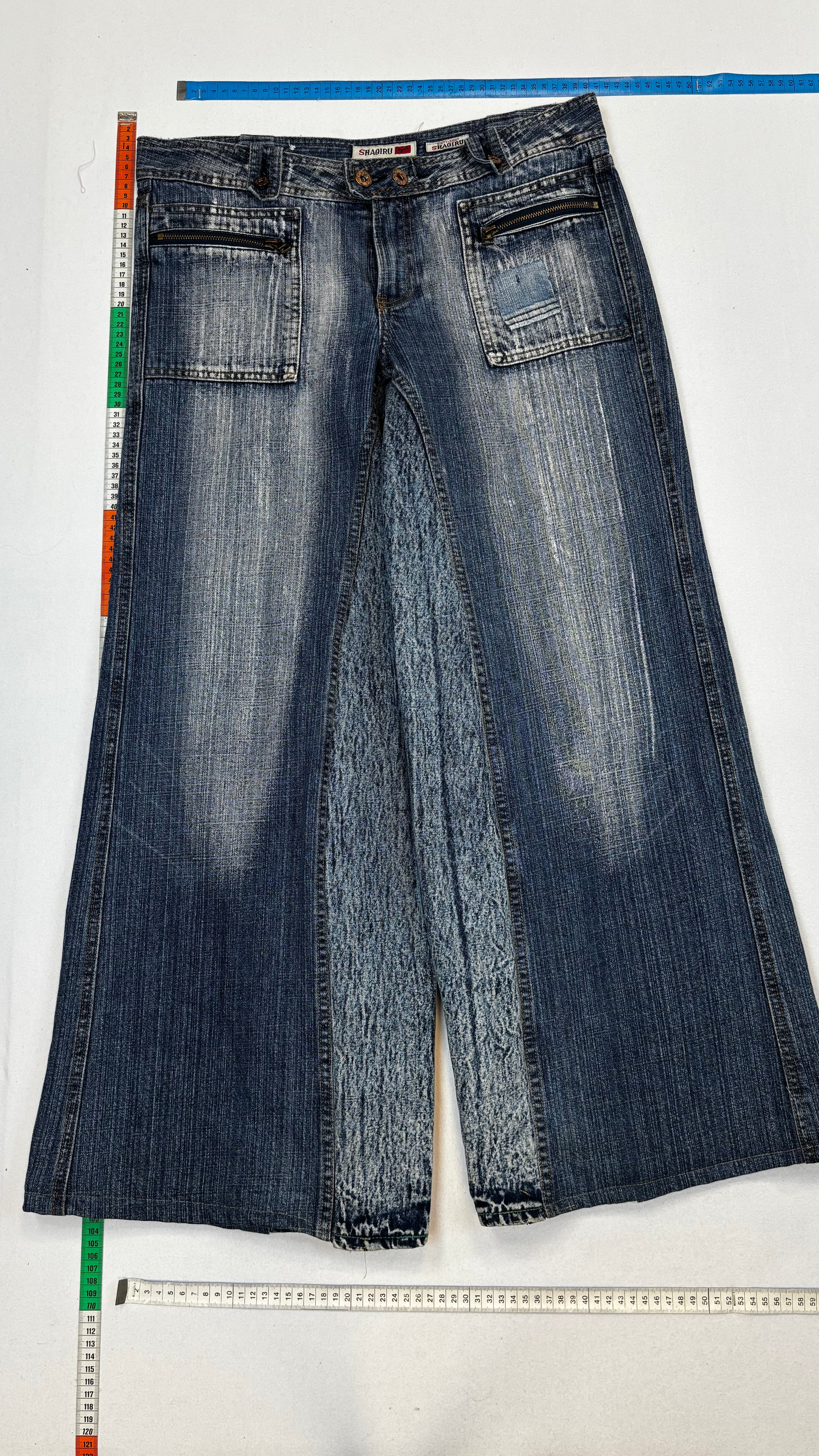 Baggy jeans