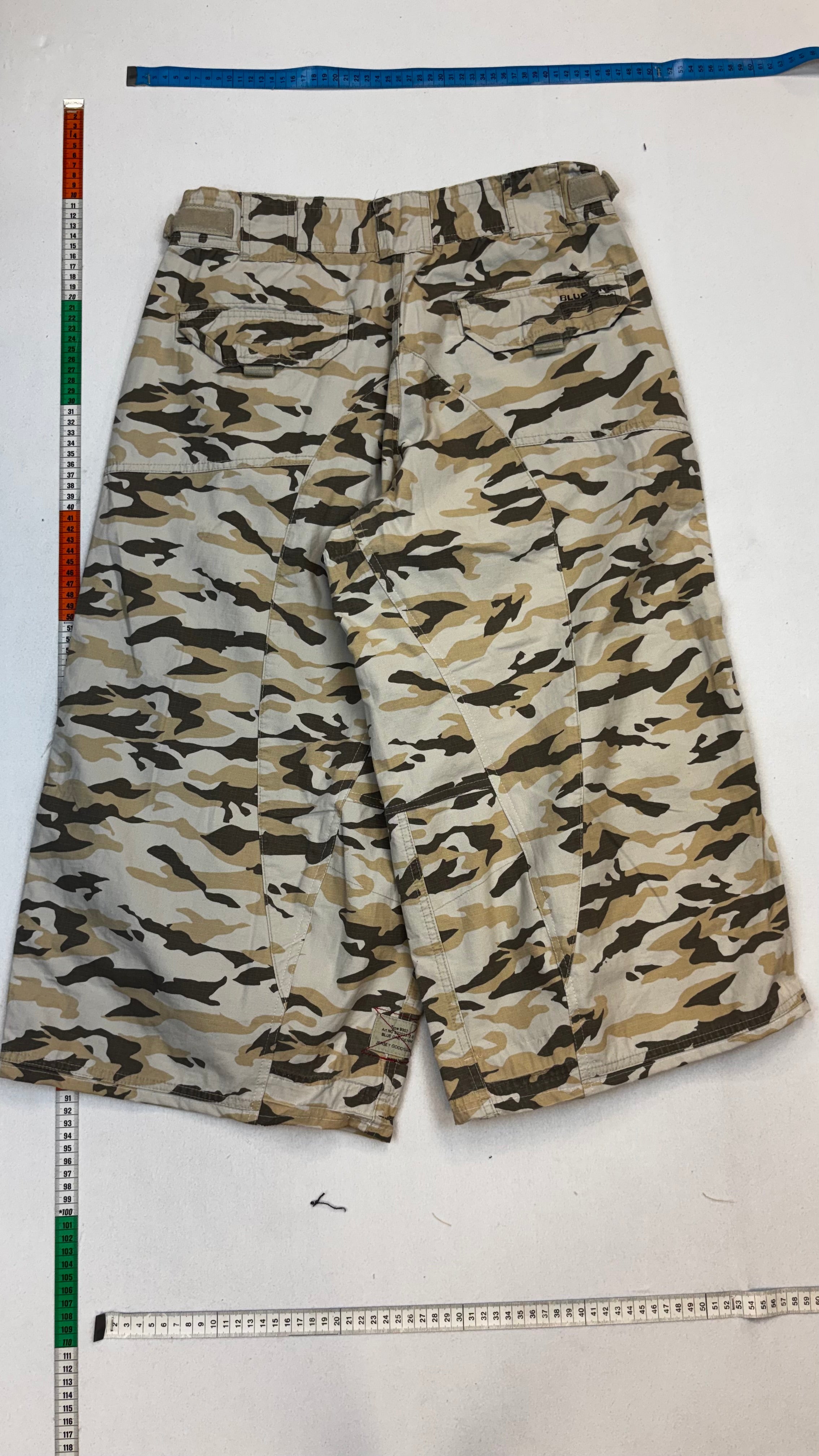 Camo jorts