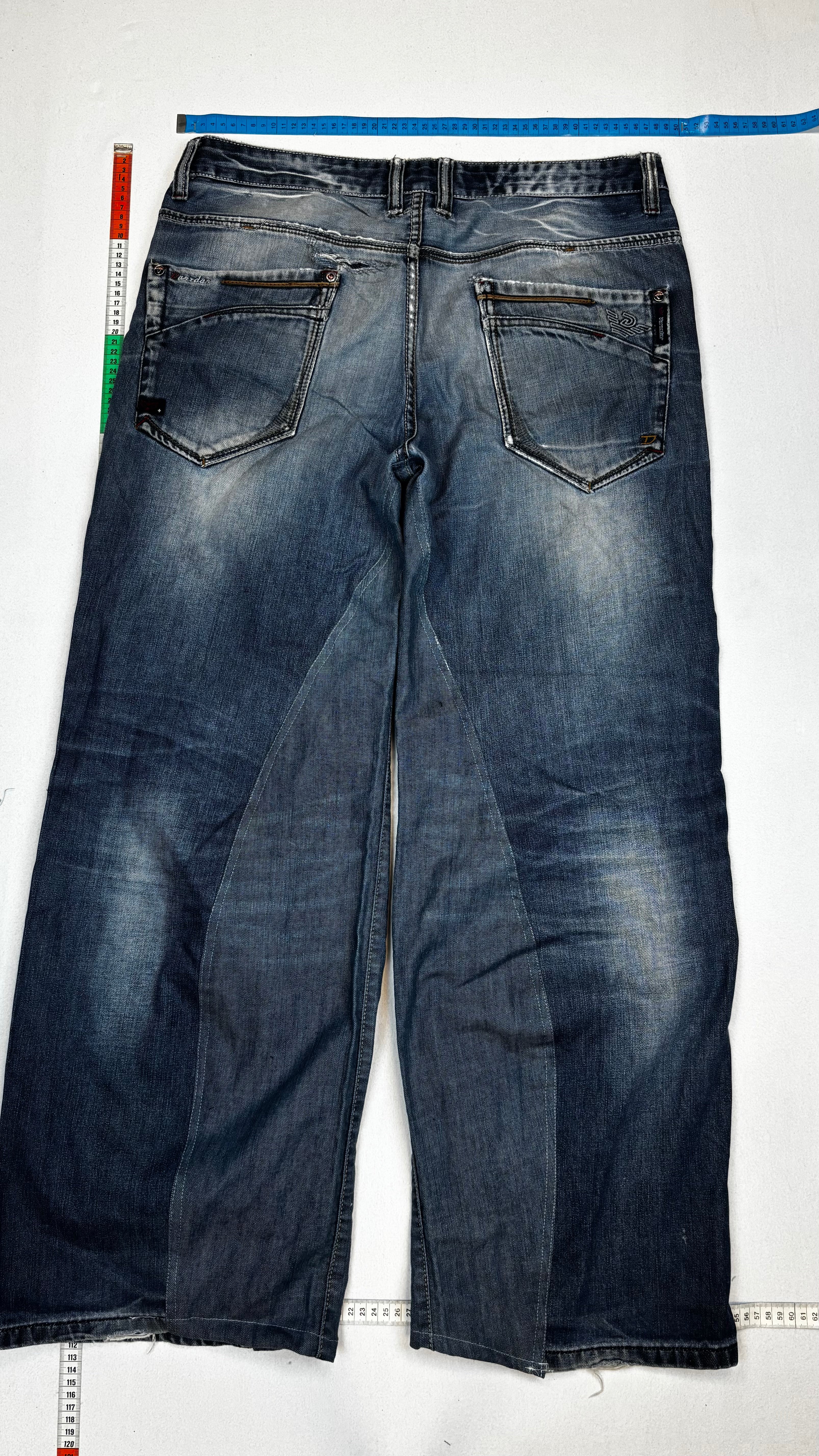 Baggy jeans