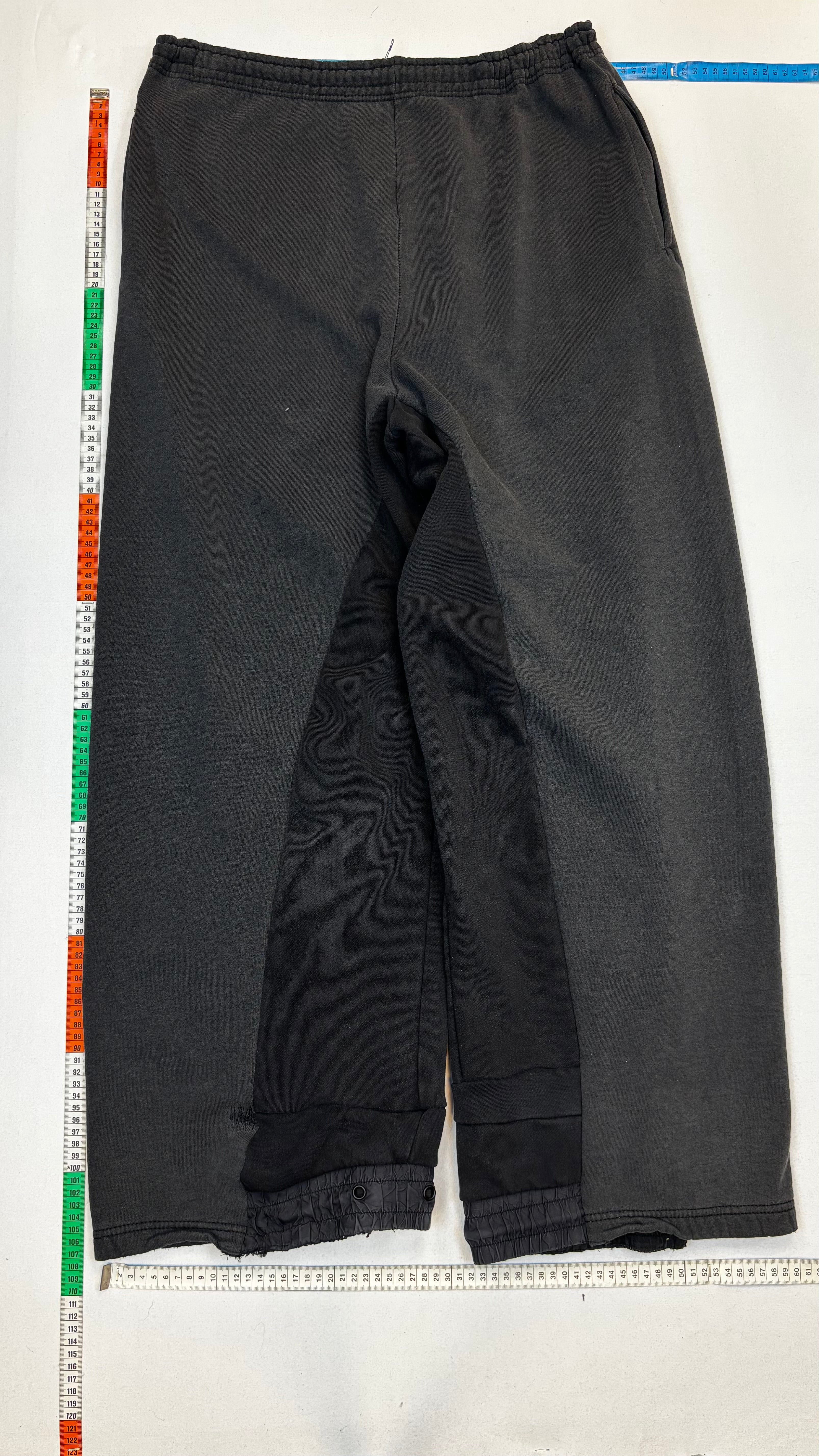 Mario Joggers