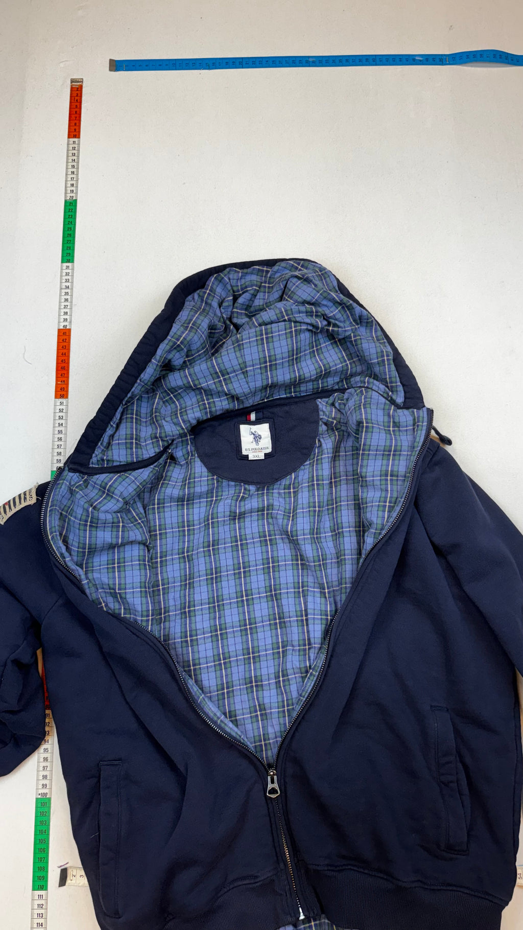 Polo assasin hoodie