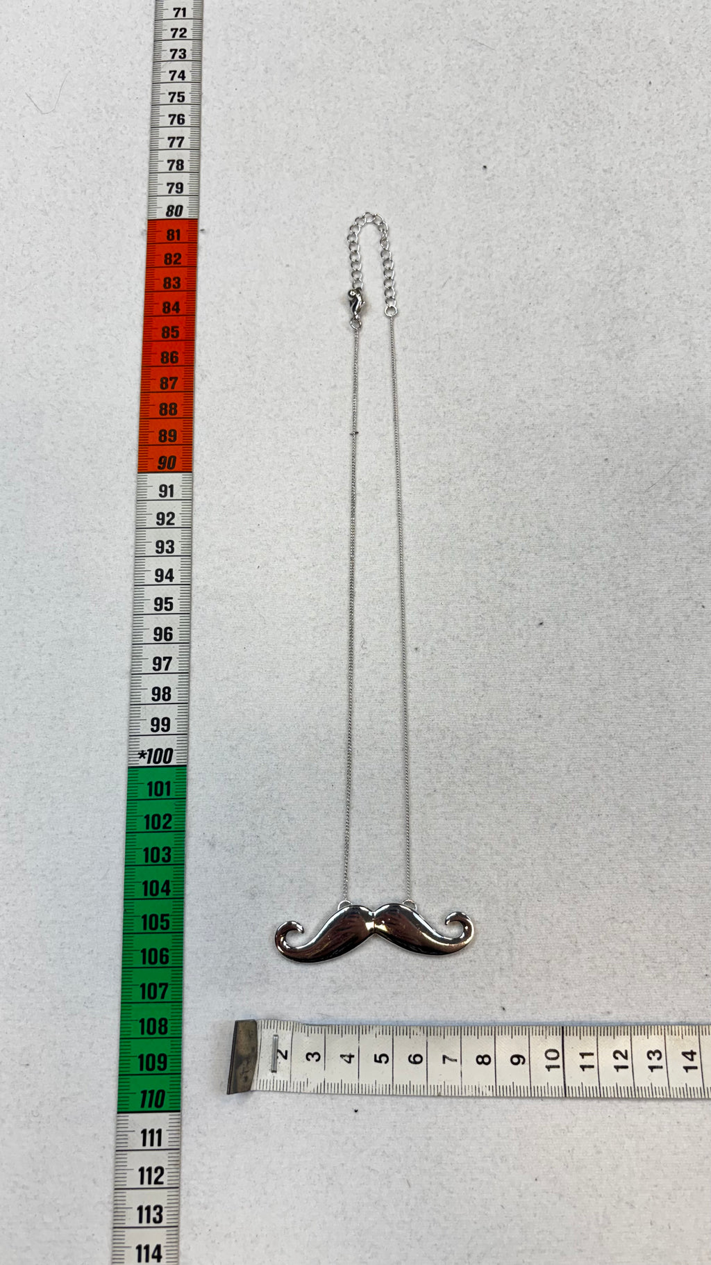 2016 mustache chain