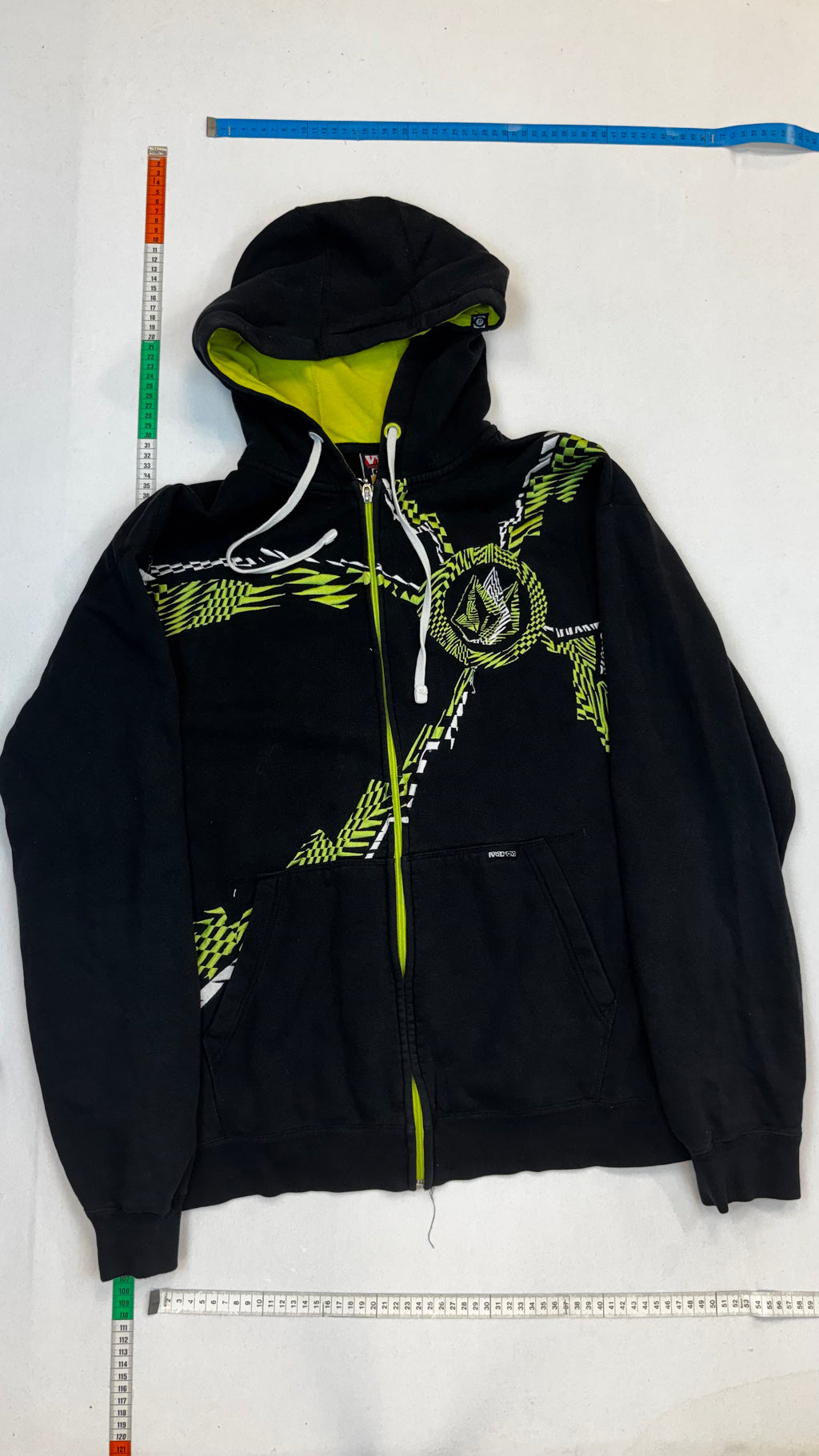 Volcom zip up