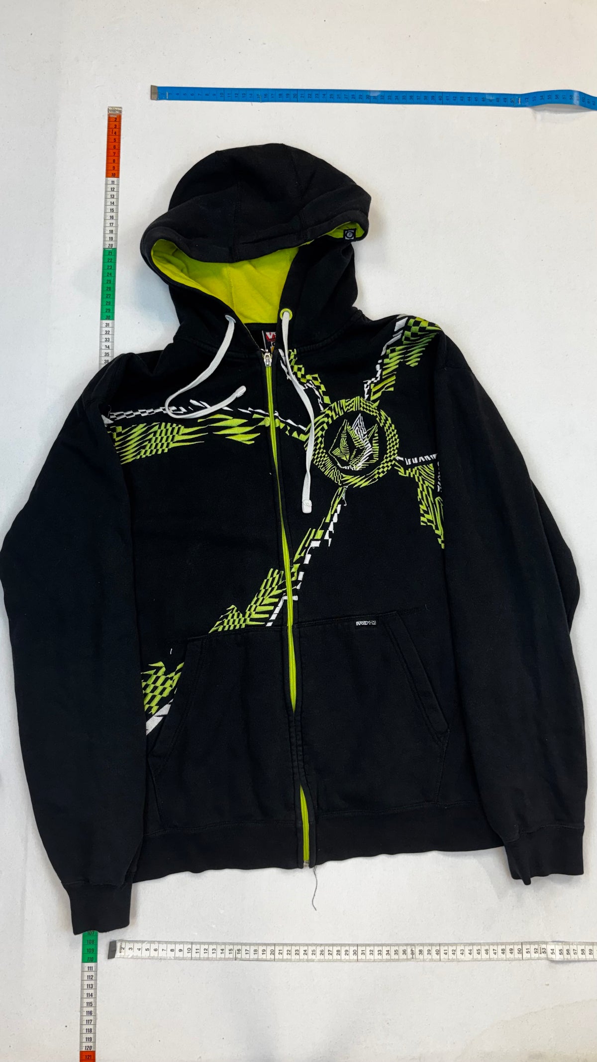 Volcom zip up